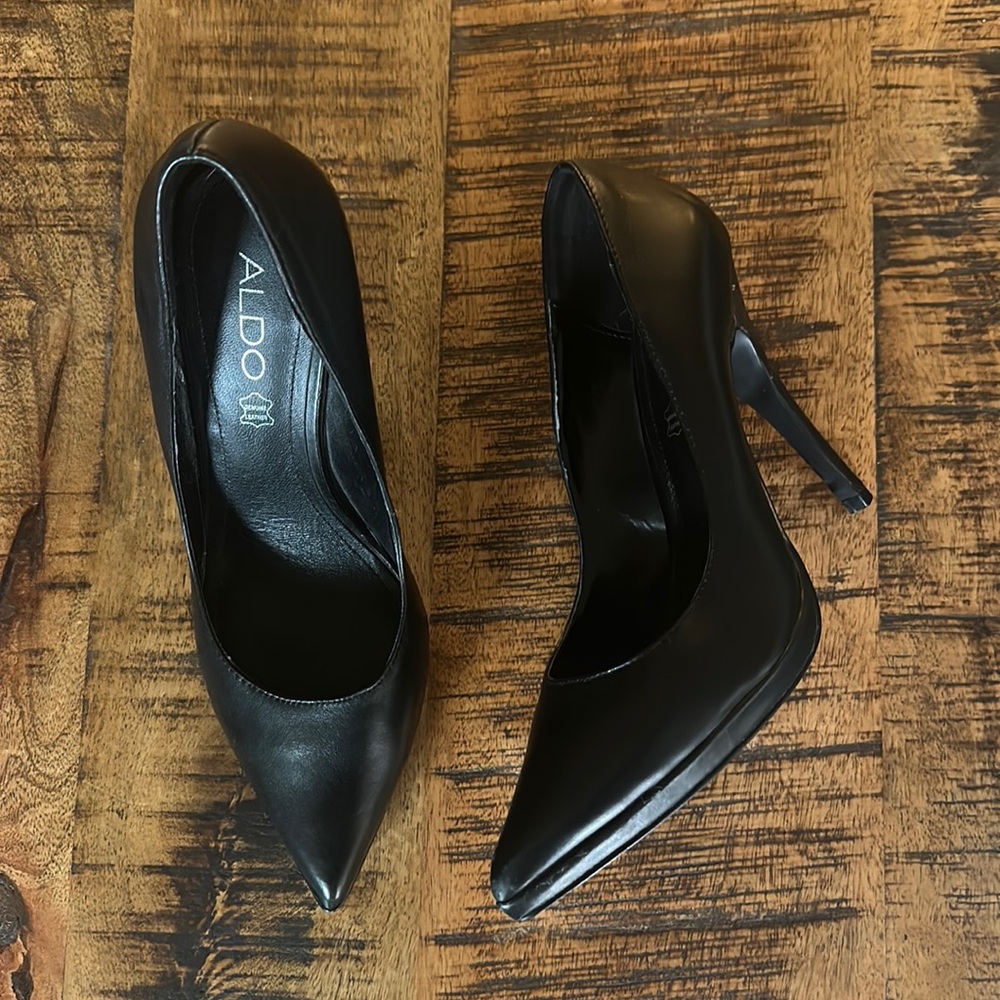 Also black closed toe heel